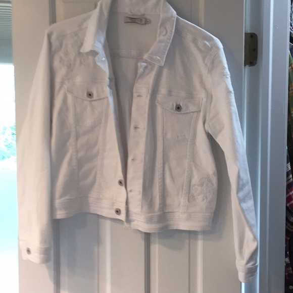 White denim jacket - Picture 1 of 1